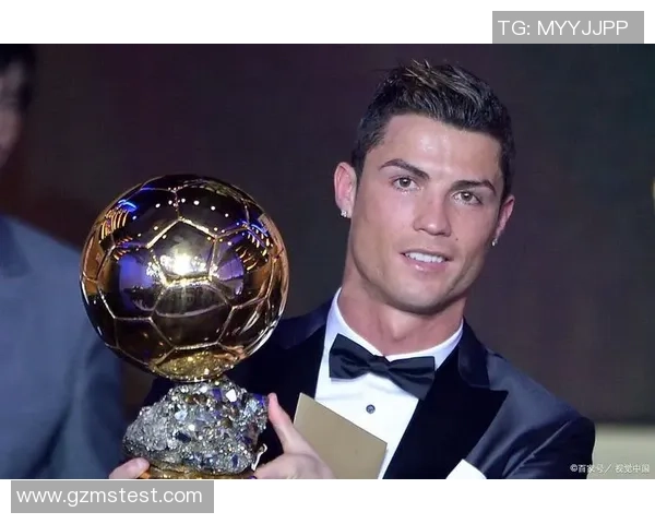 法国超级足球星辉煌生涯与世界足坛影响力全面解析 法国超级足球星辉煌生涯与世界足坛影响力全面解析