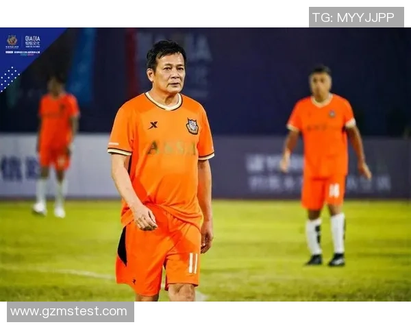 足坛巨星实力全面对比谁能称霸绿茵场巅峰争锋揭晓答案